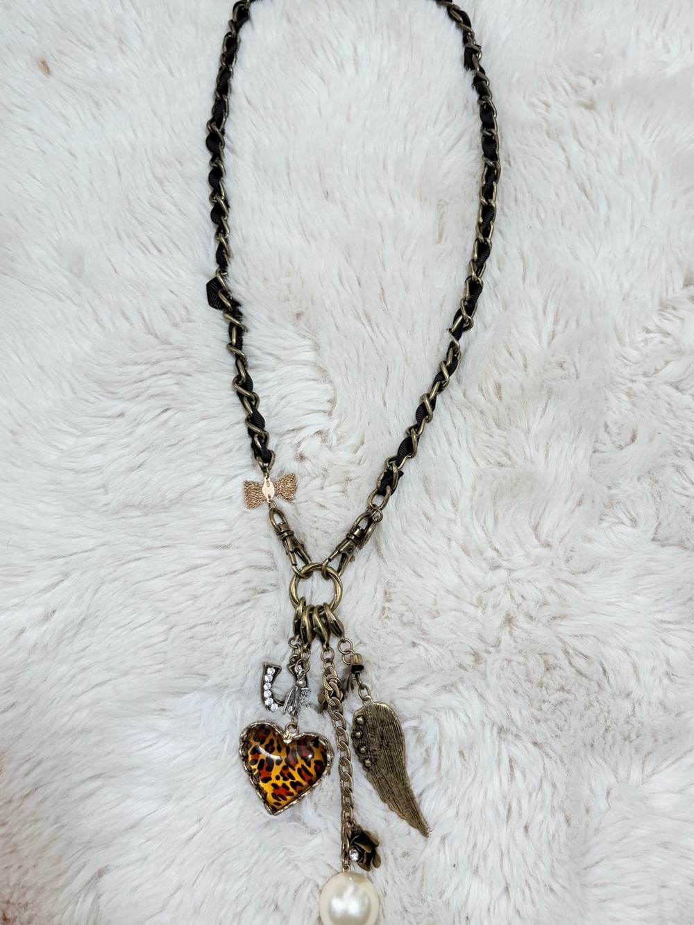 VTG Betsey Johnson Leopard Heart Charm Statement Necklace Wing Pearl Ribbon